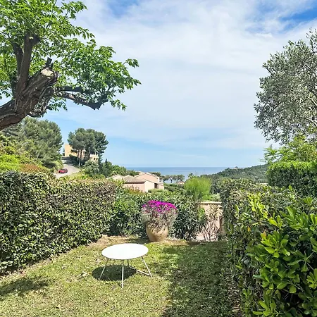 Casa de Férias Village Cap Esterel - Le Hameau-36 By Interhome